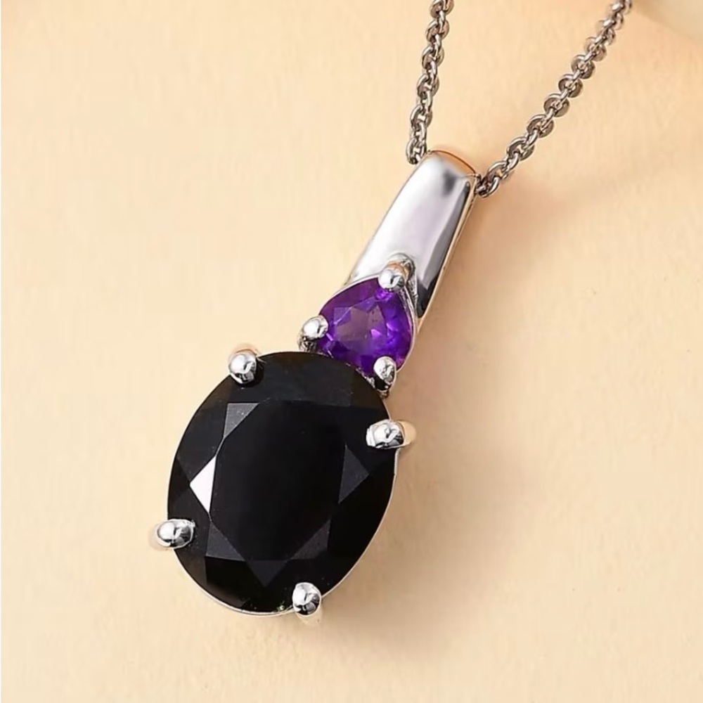 Black Jade and Amethyst 4.00 Carat Necklace in Sterling Silver